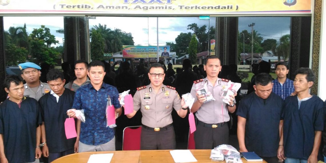 Kapolres Kampar Expos Penangkapan 4 Pelaku Perampokan dan Pembunuhan