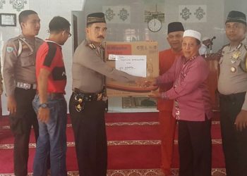 Kapolsek Perhentian Raja Adakan Safari Jumat Keliling di Masjid Al -Ikhwan Desa Pantai Raja