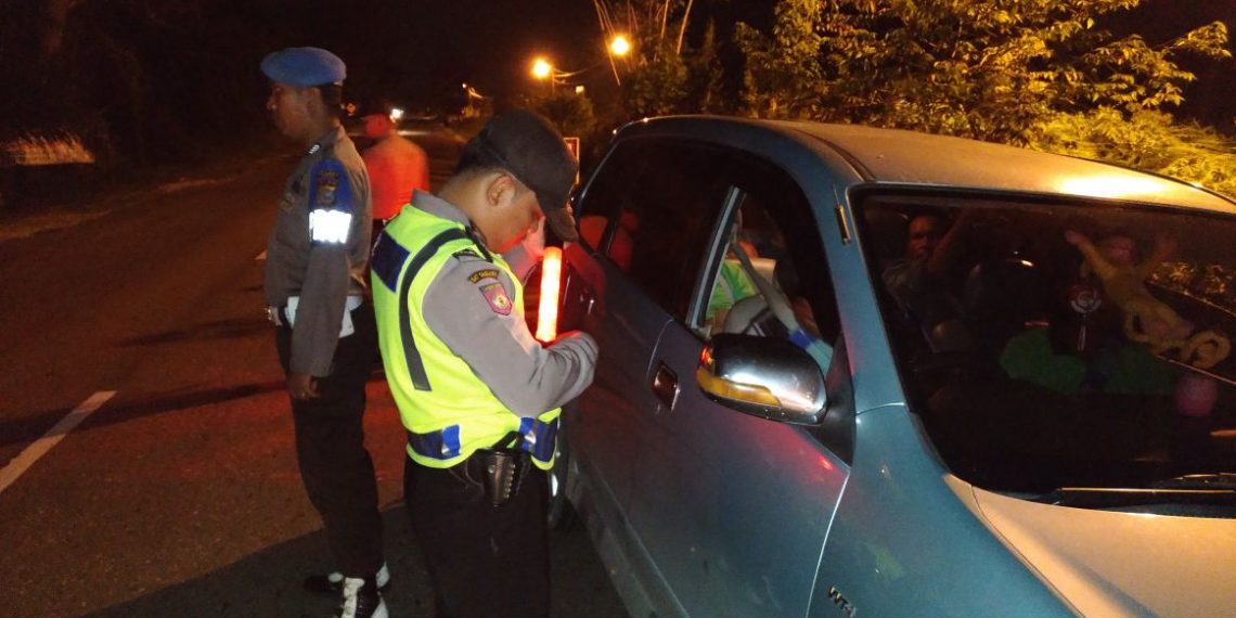 Antisipasi Tindak Kejahatan ,Kapolsek Perhentian Raja Pimpin Ops Cipkon dan K2YD