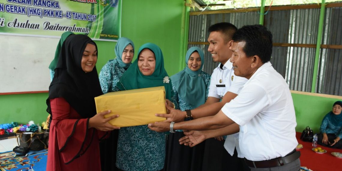Berbagi Kasih, TP- PKK Kampar Ajangsana Panti Baiturrahmah