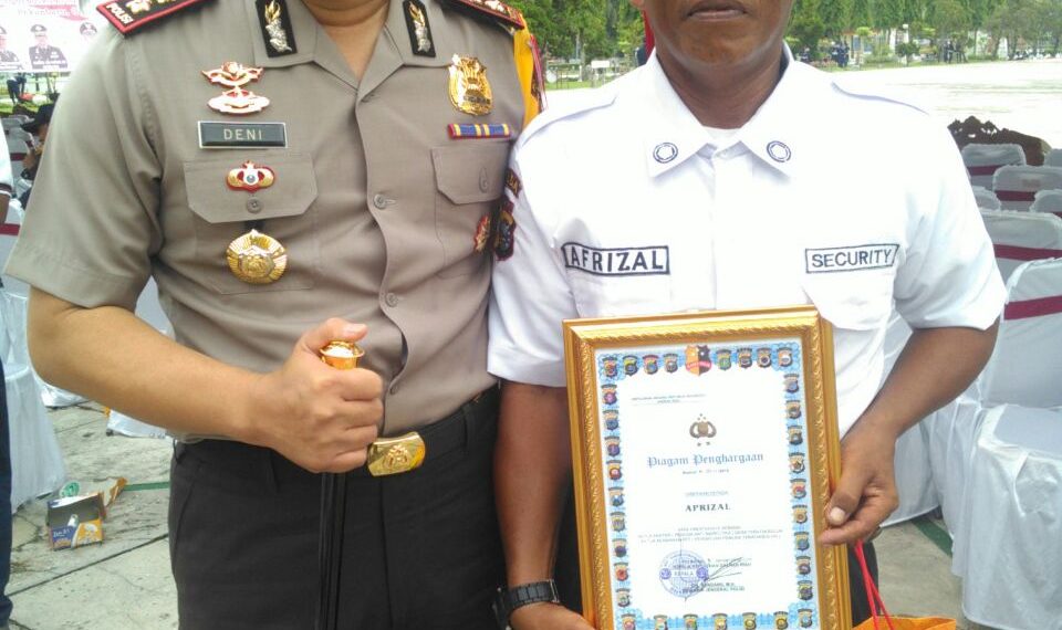 Kapolres Kampar Apresiasi Salahsatu Satpam Terbaik se-Riau dari Kampar