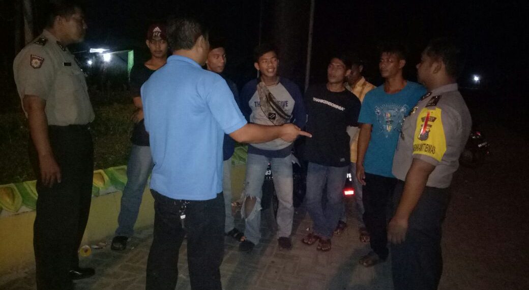 Antisipasi Gangguan Kamtibmas dan Tindak Kejahatan, Polsek Siak Hulu Gelar Patroli Dini Hari