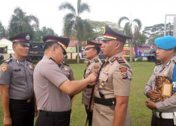 Iptu Ikwan Widarmono Gantikan Iptu Daren Maysar Sebagai Kapolsek Bangkinang Barat