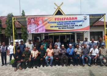 Linangan Air Mata Iringi Pelepasan AKP Rengga untuk Penugasan Ditempat yang baru