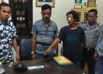 Kapolsek Perhentian Raja Pimpin Penangkapan Pengedar Daun Ganja Kering di Desa Sialang Kubang