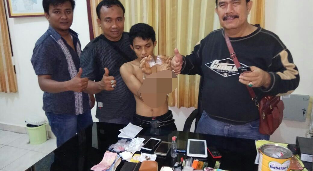 Seorang Gembong Narkoba diringkus Polsek Kampar Kiri Hilir di Desa Penghidupan
