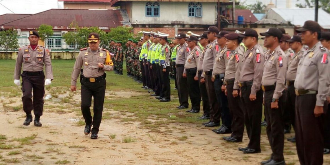 Kapolres Kampar Pimpin Apel Gelar Pasukan Ops Mantap Praja Muara Takus 2018 di Lapangan Pelajar Bangkinang