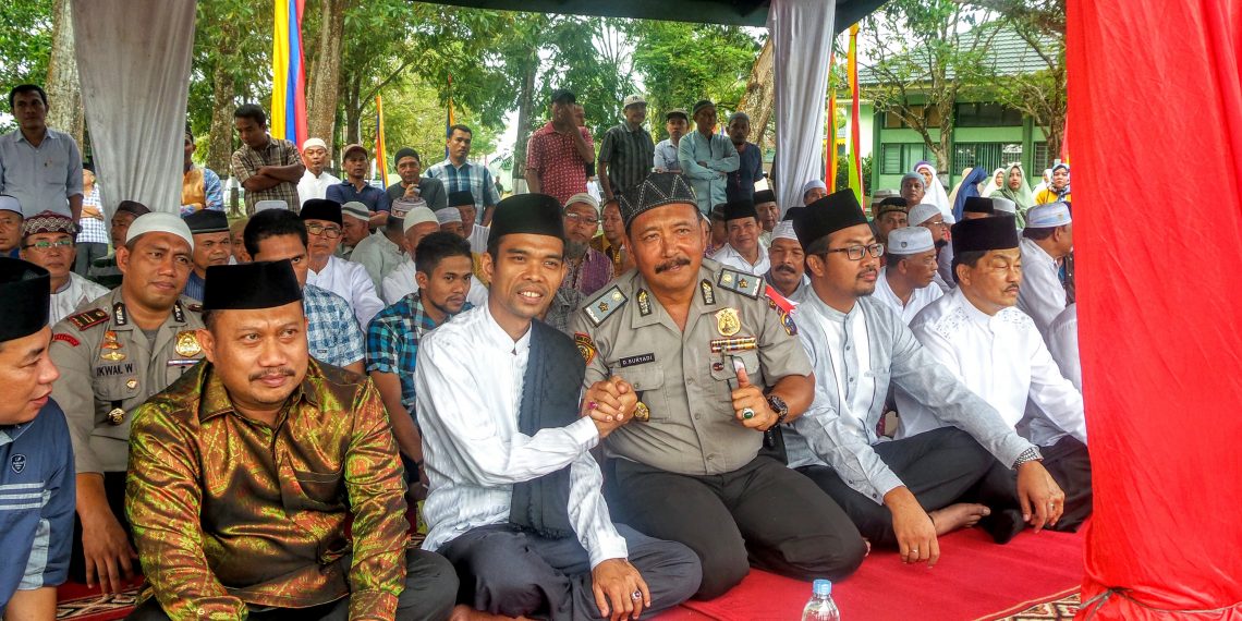 Hut Ke 59 Yonif Inf 132/ Bima Sakti Hadirkan Ustad Somad