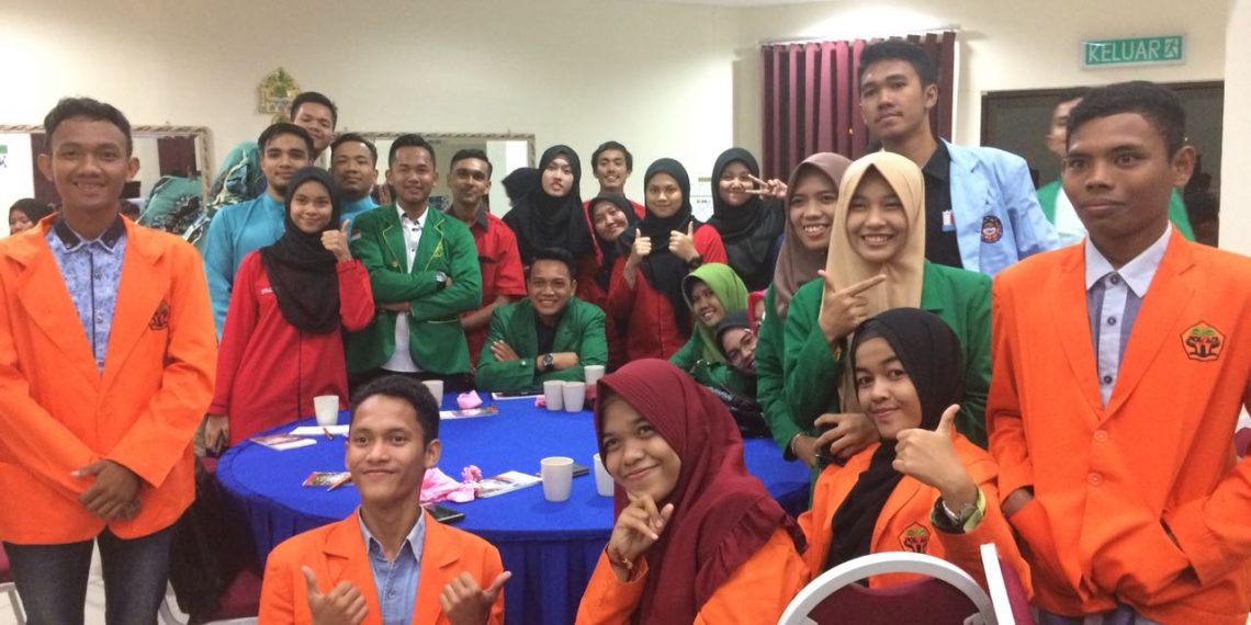 PERTUKARAN MAHASISWA Mahasiswa Polkam Kunjungi Politeknik Mersing Johor (PMJ) Malaysia