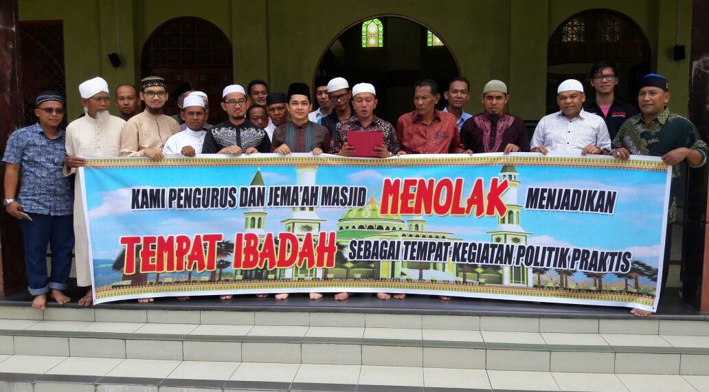 Pengurus dan Jamaah Masjid Islamic Center Bangkinang Deklarasikan Tolak Politisasi Masjid