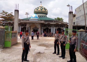 Demi Kenyamanan Masyarakat Dalam Melaksanakan Ibadah Sholat Jum’at, Polsek Tampan Melaksanakan Pam Masjid