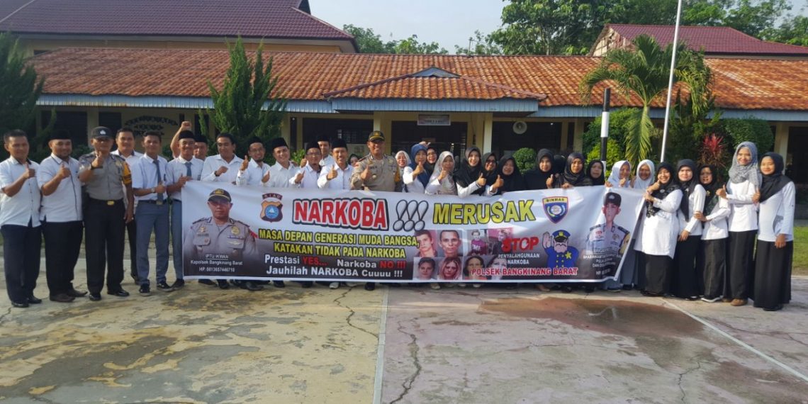 Kapolsek Bangkinang Barat adakan Police Goes to School di MAN Kuok, Ajak Pelajar Jauhi Narkoba