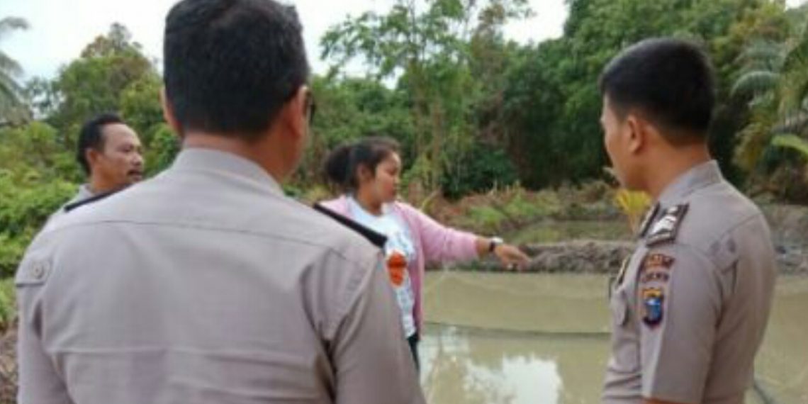 Usai Tidur Siang, Seorang Ibu Warga Kuok Temukan Buah Hatinya Tenggelam di Kolam