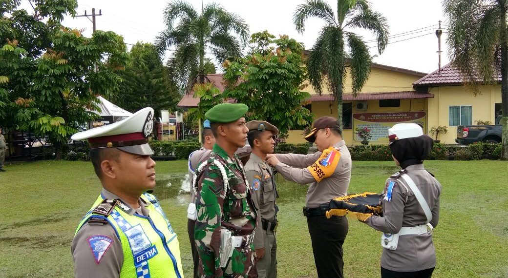 Kapolres Kampar Pimpin Apel Gelar Pasukan Ops Keselamatan Muara Takus 2018