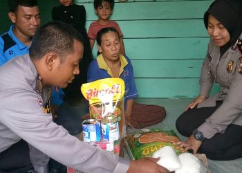 Jum’at Barokah : Kapolsek Bagan Sinembah Kunjungi Ibu Sarah
