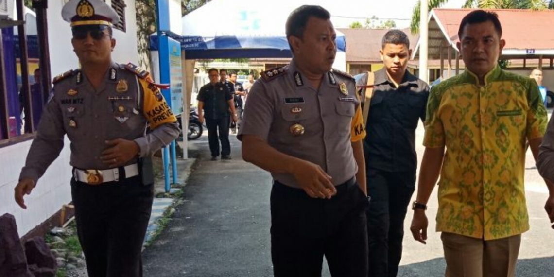 Tim Korlantas Polri Tinjau Pelayanan SIM pada Satlantas Polres Kampar