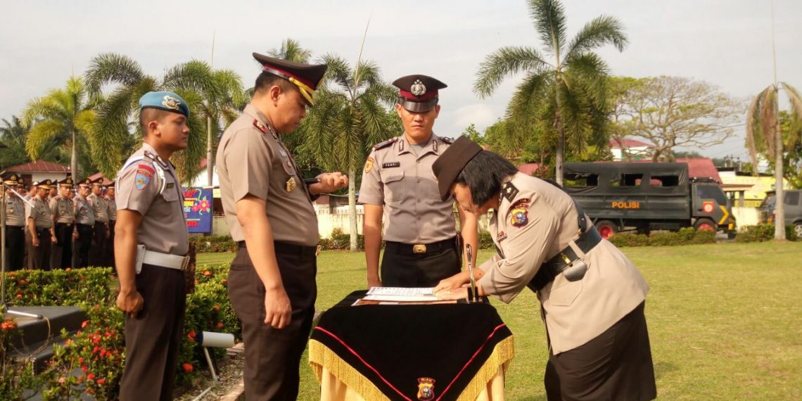 Kapolres Kampar Pimpin Sertijab Kabag Ren dan Kapolsek Kampar Kiri