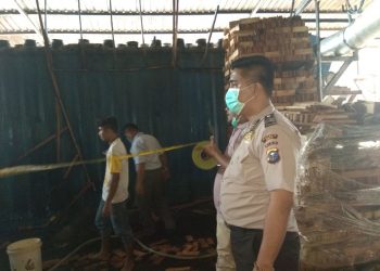 Polisi Masih Selidiki Penyebab Kebakaran di PT. Rubber Wood Industries Indo Siak Hulu