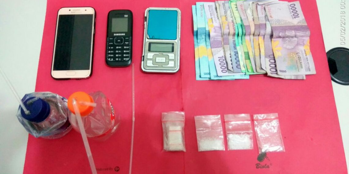 4 Pelaku Narkoba Digulung Tim Gabungan Polres Kampar di Desa Simalinyang Kampar Kiri Tengah