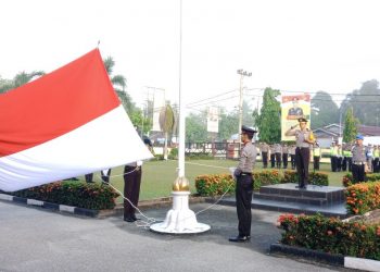 Kapolres Pimpin Upacara Peringatan Hari Kebangkitan Nasional ke-110 di Polres Kampar