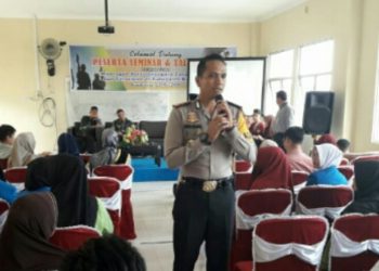 Kapolres Kampar Berikan Materi Pada Seminar Cegah Radikalisme di Universitas Pahlawan Bangkinang