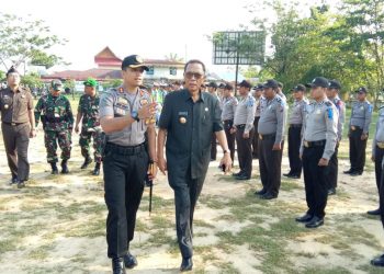 Kapolres Kampar Pimpin Apel Gelar Pasukan Ops Ketupat Muara Takus 2018 di Lapangan Pelajar Bangkinang