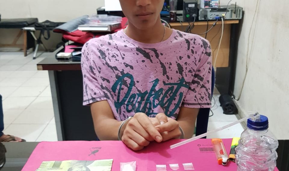 Umur Masih Kecil Sudah Jadi Bandar Shabu, Tangkap Polisi