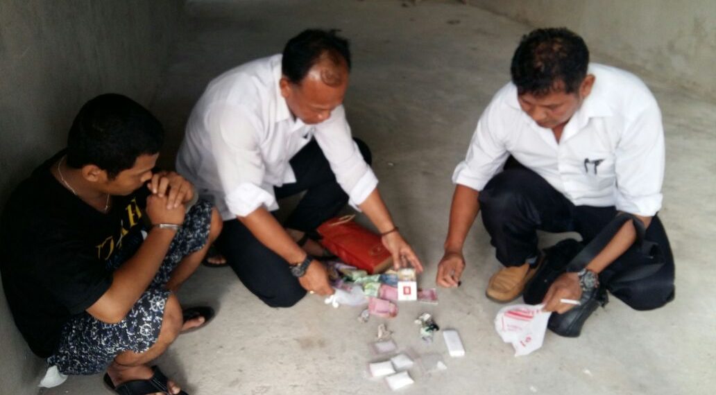 Bawa 67 Gram Shabu dan 15 Butir Pil Ekstasi, Warga Bangkinang ini Ditangkap di Ridan Permai