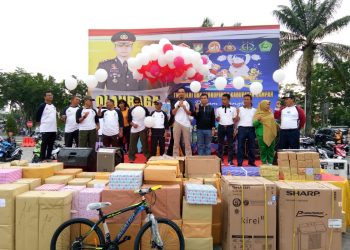 Peringati Hari Bhayangkara ke-72, Polres Kampar Gelar Olahraga Bersama dan Pasar Murah