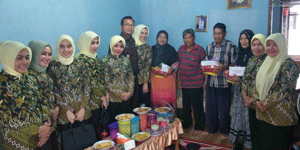 Peringati Hari Bhakti Adhyaksa ke 58, Kejari Kampar Laksanakan Bhakti Sosial dan Penyuluhan Hukum