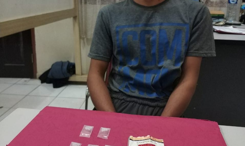 Nekat, Dua Pengedar Narkoba Terjun ke Sungai Kampar Dari Jembatan