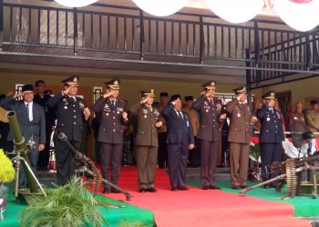 Dandim 0313/ KPR Pimpin Upacara HUT TNI di Lapangan Pelajar Bangkinang.