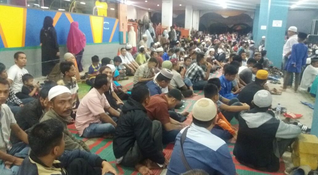 Ribuan Jama’ah Hadiri Acara Penggalangan Dana Palu dan Pesantren Yang Ditajah IKMR Kampar