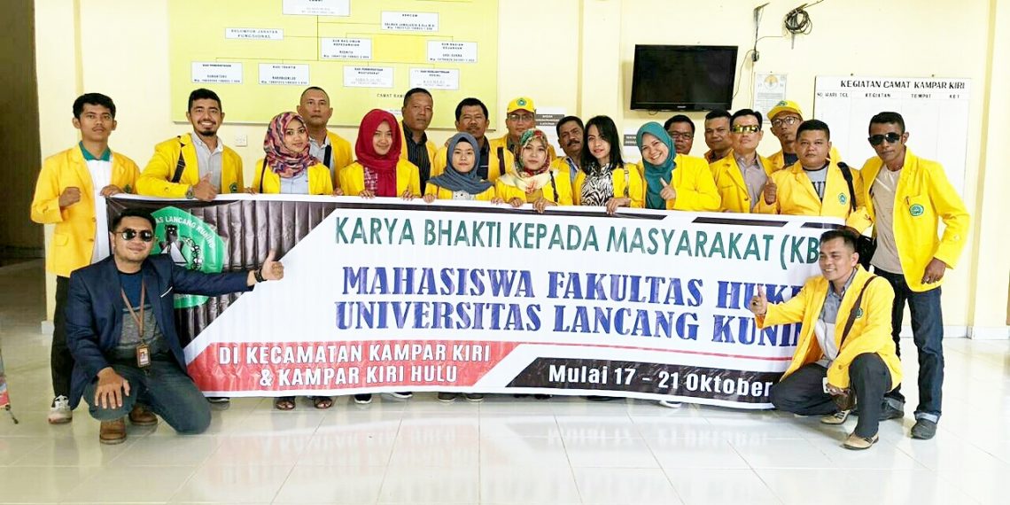 Mahasiswa Fakultas Hukum Unilak Gelar Kerja Bakti Masyarakat (KBM) di Desa Sei Rambai