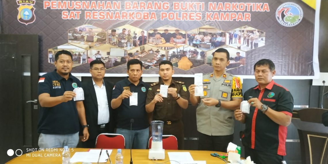 Sekitar 100 Gram Barang Bukti Narkotika Jenis Shabu Dimusnahkan Polres Kampar