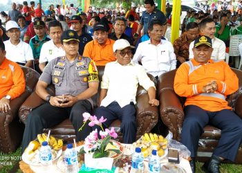 Sekda Buka Festival Pacu Sampan dalam rangka Hari Jadi Kabupaten Kampar ke-69 tahun 2019