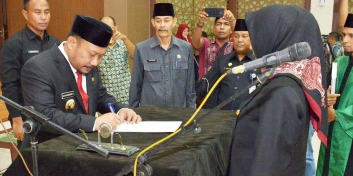 Bupati Kampar Lantik 130 Pejabat Eselon III dan IV di Lingkungan Pemkab Kampar