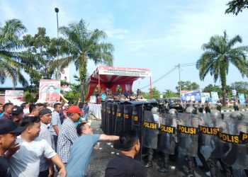 Polres Kampar Gelar Simulasi Sispamkota Libatkan Ratusan Personel Polri, TNI dan Satpol PP