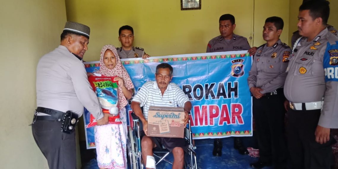 Puluhan Personel Polres Kampar dan Yonif 132/ BS, Gelar Jumat Barokah dan Safari Jumat Keliling