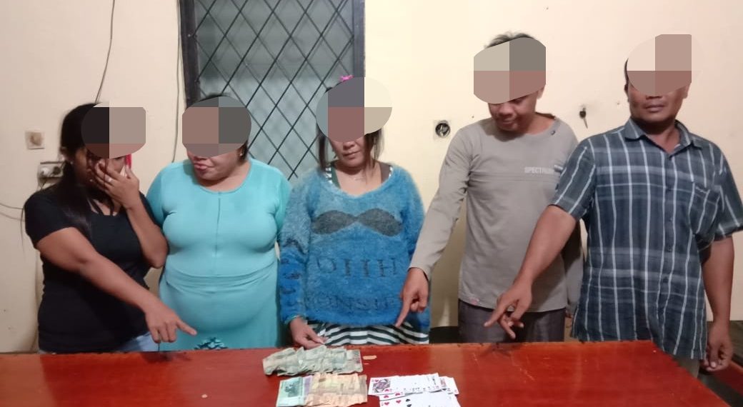 3 Wanita dan 2 Pria Ditangkap Polisi Saat Main Judi di Warung Pecal Desa Petapahan Tapung