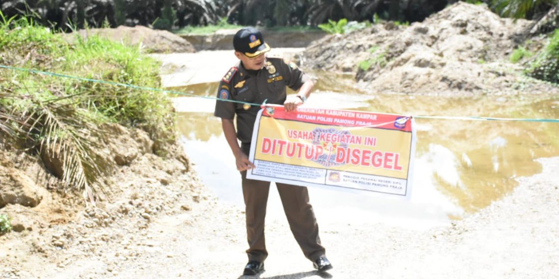 Tim Yustisi Segel Beberapa Galian C di Koto Kampar Hulu