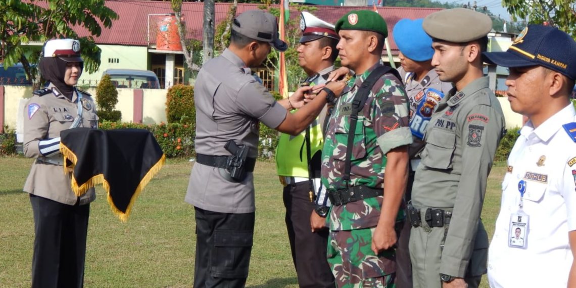 Kapolres Pimpin Apel Gelar Pasukan Operasi Patuh Muara Takus 2019 di Polres Kampar