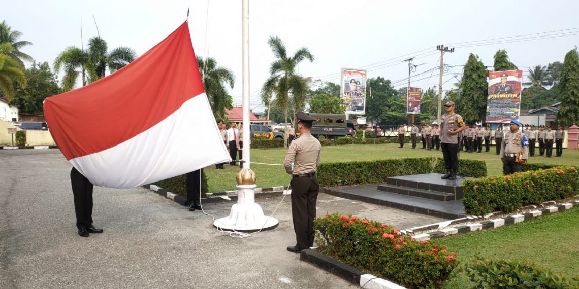Kapolres Bacakan Sambutan Menpora RI pada Upacara HAORNAS ke-36 di Polres Kampar