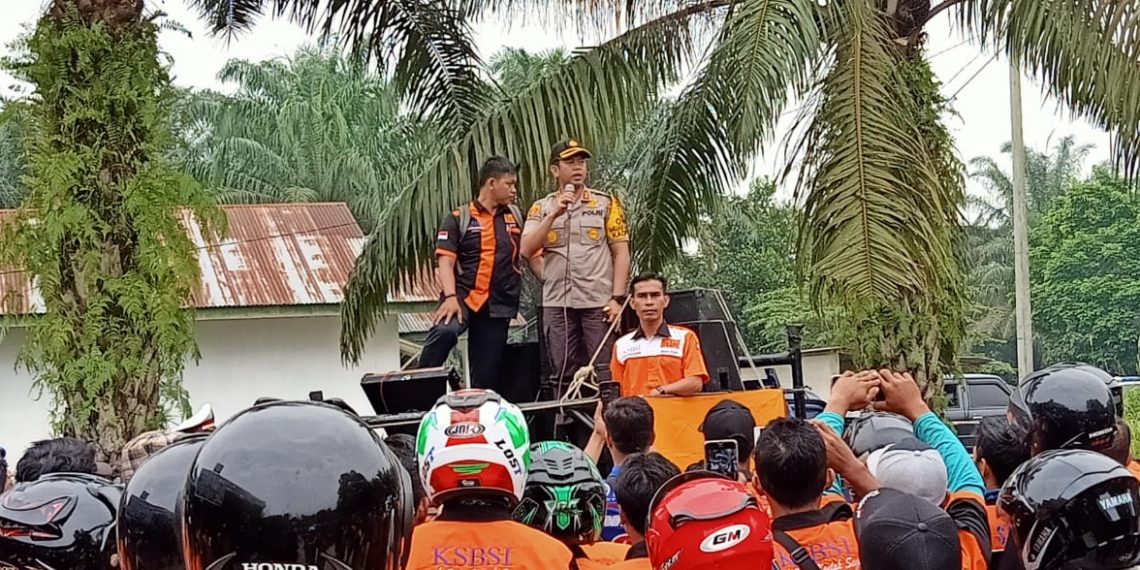 Kapolres Beri Arahan Anggota KSBSI Kampar yang akan Unjukrasa ke Kantor Gubernur Riau