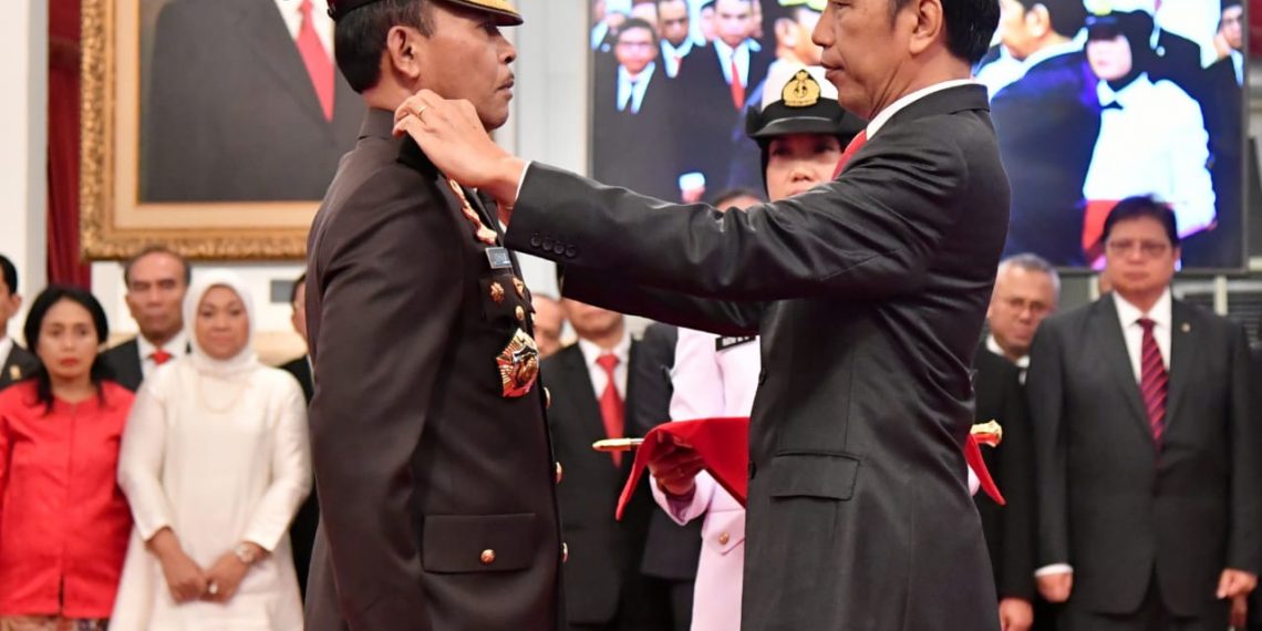 Presiden Jokowi Lantik Idham Aziz Sebagai Kapolri Pagi Tadi