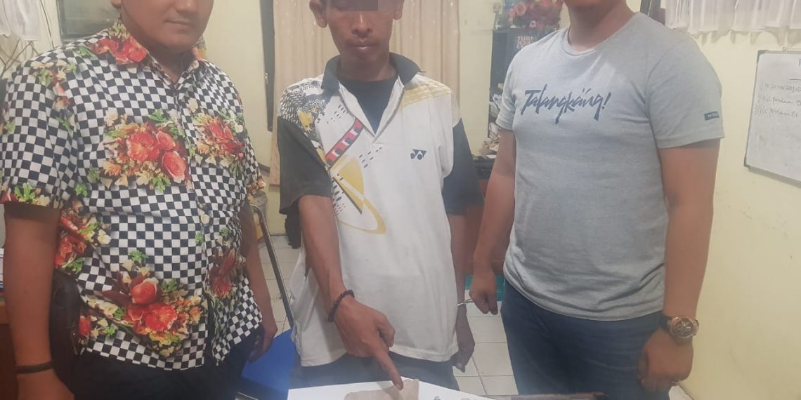 Polsek Siak Hulu Amankan Pemilik Daun Ganja Kering disebuah Pondok di Jalan Pasir Putih