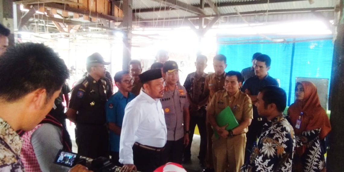 Bupati Kampar Bersama Kapolres Tinjau Pelaksanaan Pilkades Serentak disejumlah TPS