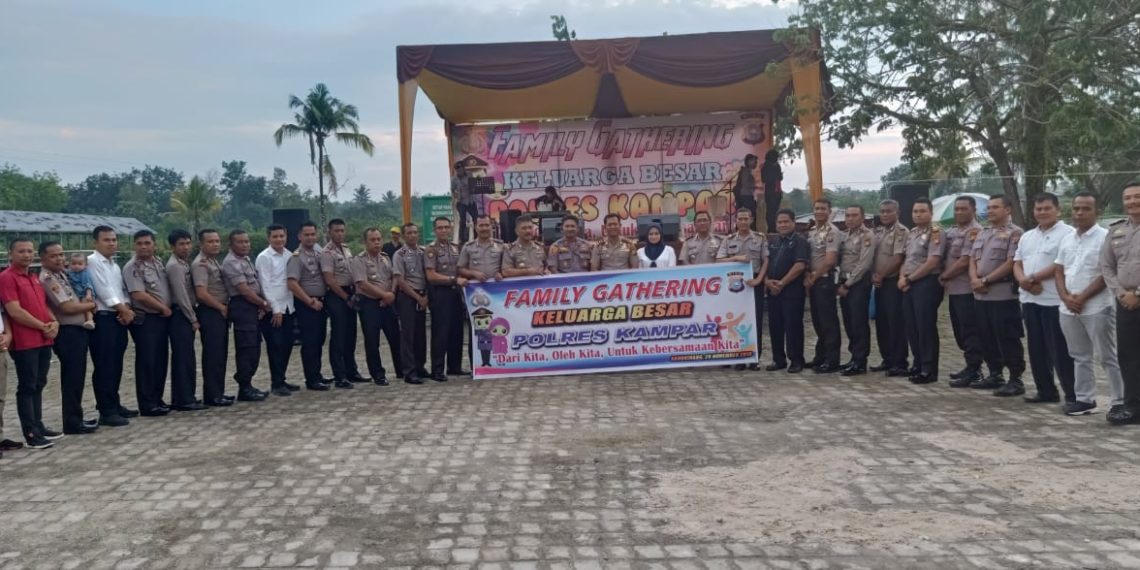 Polres Kampar Adakan Acara Family Gathering Lepas Kepindahan AKBP Asep Darmawan