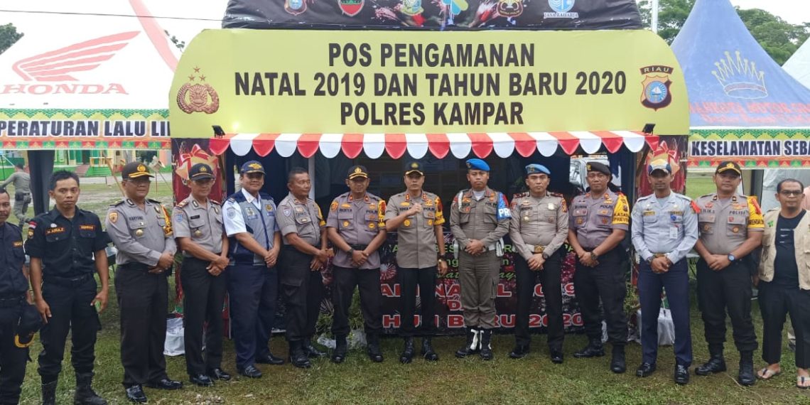 Kapolres Kampar Cek Pos Pam Ops Lilin 2019 dan Tinjau Arus Lalin di Jalan Lintas Riau – Sumbar