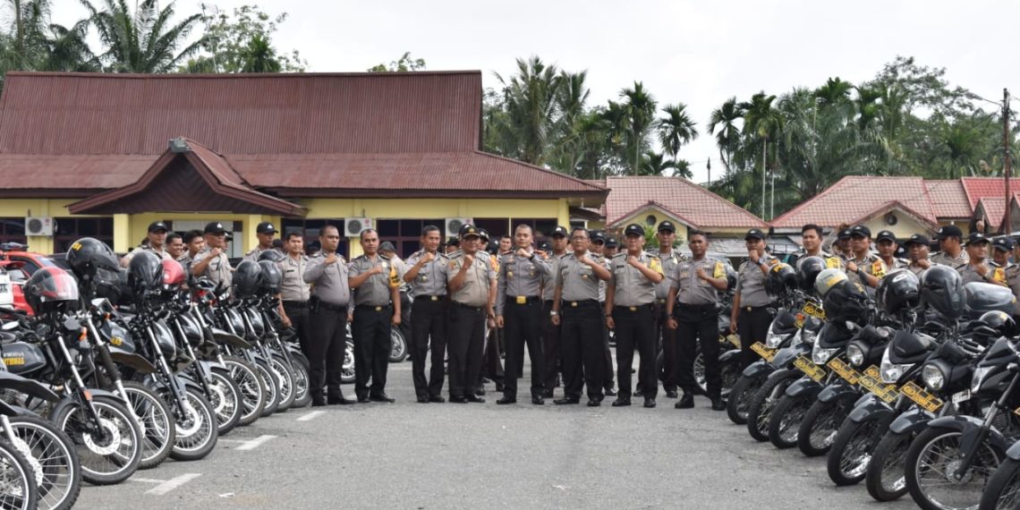 Seluruh Bhabinkamtibmas Jajaran Polres Kampar Ikuti Arahan dan Pembinaan dari Kapolres
